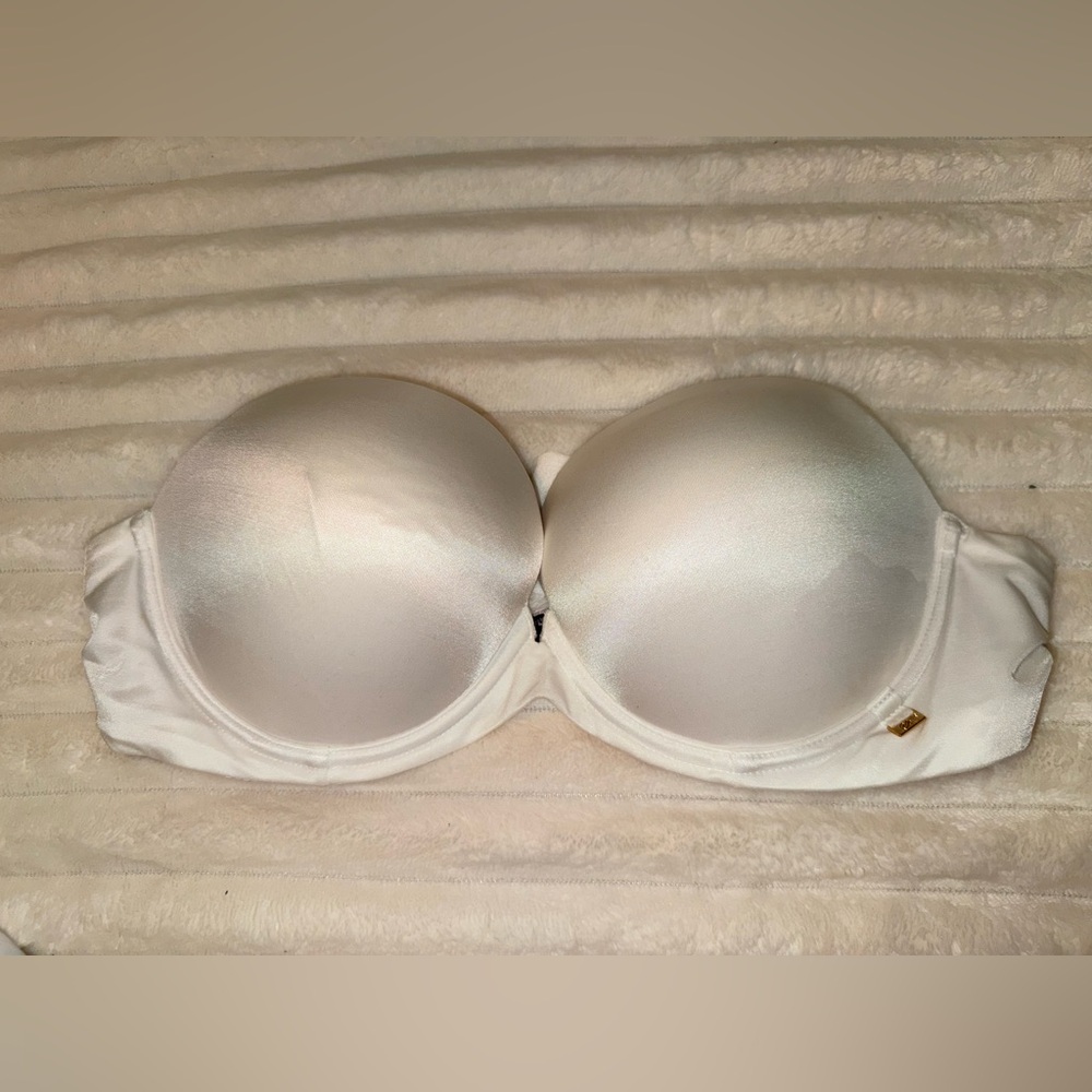 Strapless bra Victoria’s Secret size 36C white excellent condition